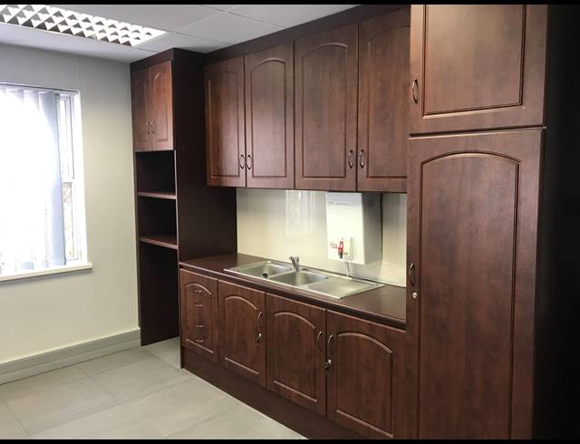 182M² OFFICE TO LET IN TYGER VALLEY